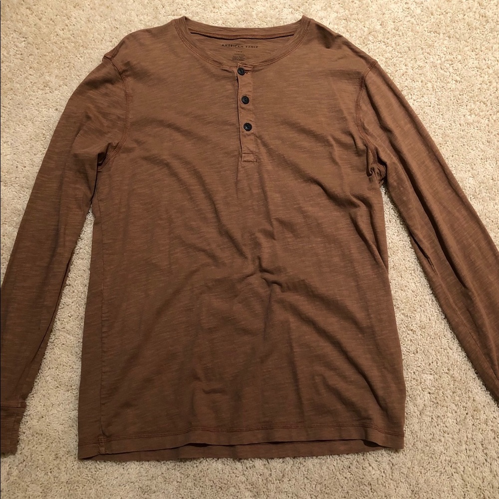 American Eagle shirt